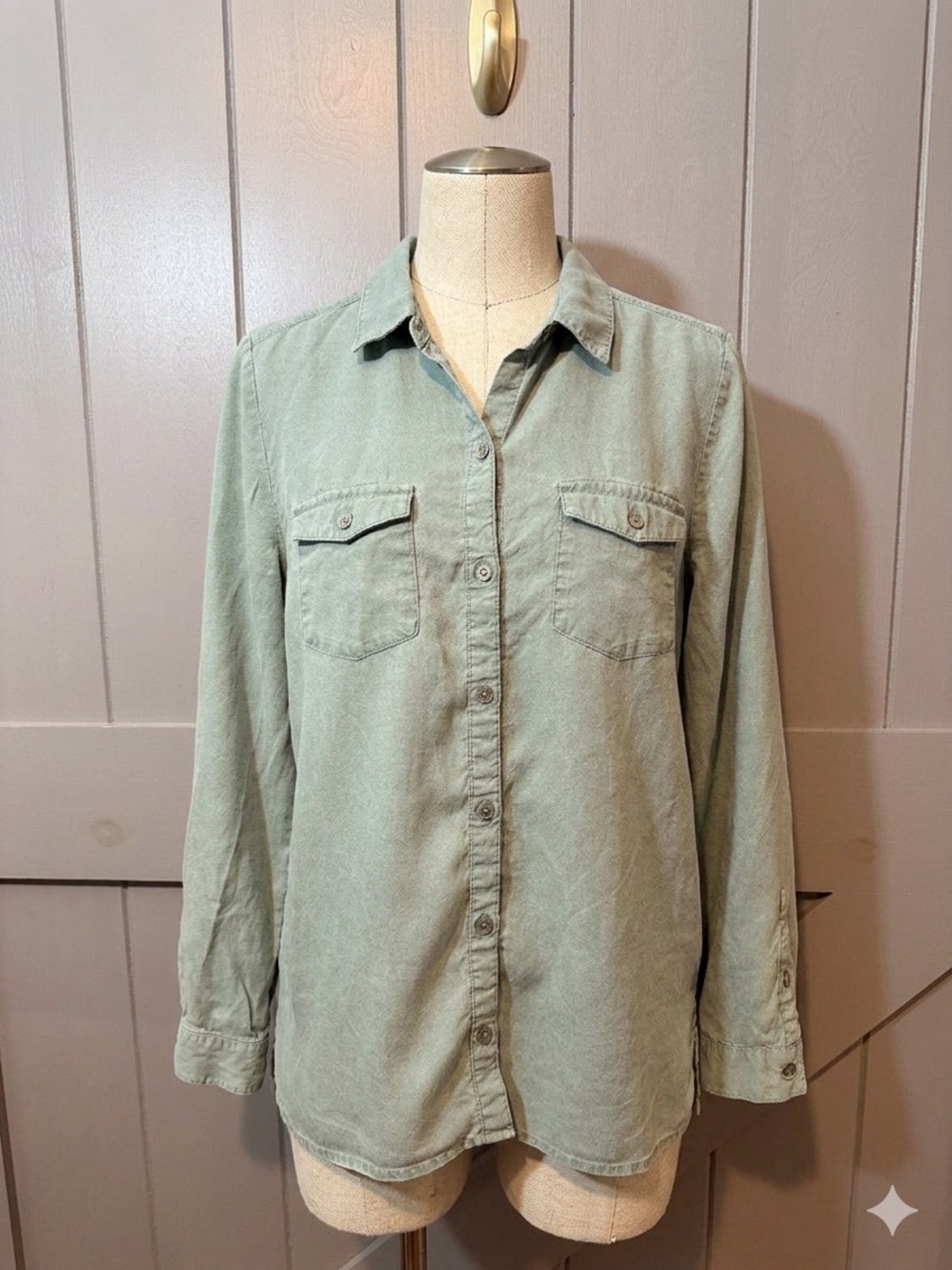 J. Jill Casual Long-Sleeve Button-Down Shirt in Sage Green Size S